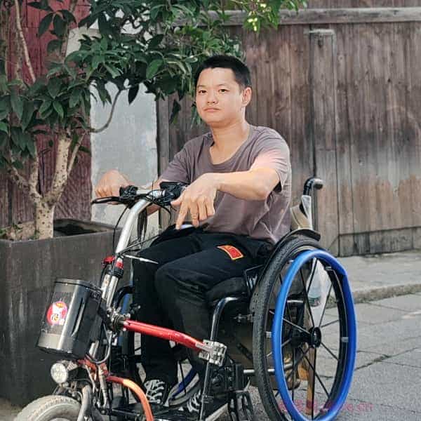 33岁岁湖北单身帅哥 - 淄博吉缘网